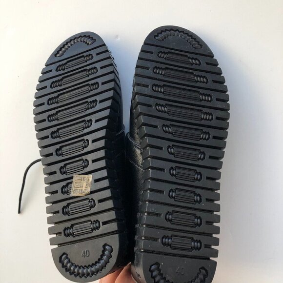 Caposhie Black Microfiber Chukka Ankle Boots US 10 Fits small more like 9 or 9.5 - Picture 7 of 16